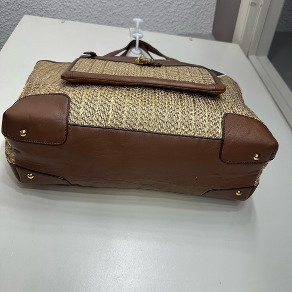 Juicy Couture Palm Springs Metallic
Straw Tote Bag - Picture 4 of 13